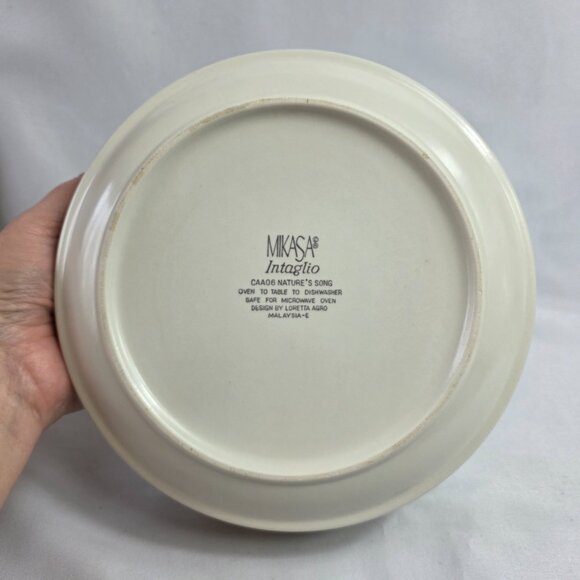 Mikasa Nature's Song Intaglio 8 Inch Vegetable Beige with Green Leaves - Picture 10 of 10